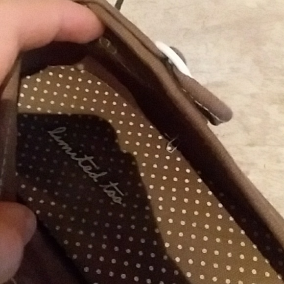 Shoes - Picture 3 of 4